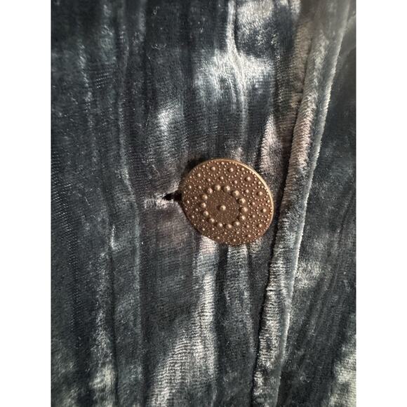 Chicos Size 2 Blue Velvet Boswell Blazer Jacket Silk Blend Unique Buttons #5611 - Picture 10 of 11